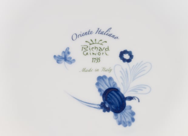 Periwinkle-blue porcelain tureen | GINORI 1735