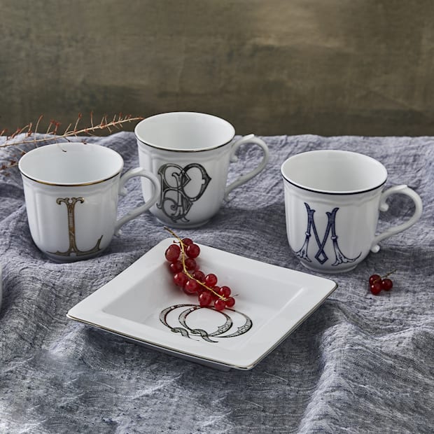 MUG LETTRE U BLU Corona Monogram Mugs-2