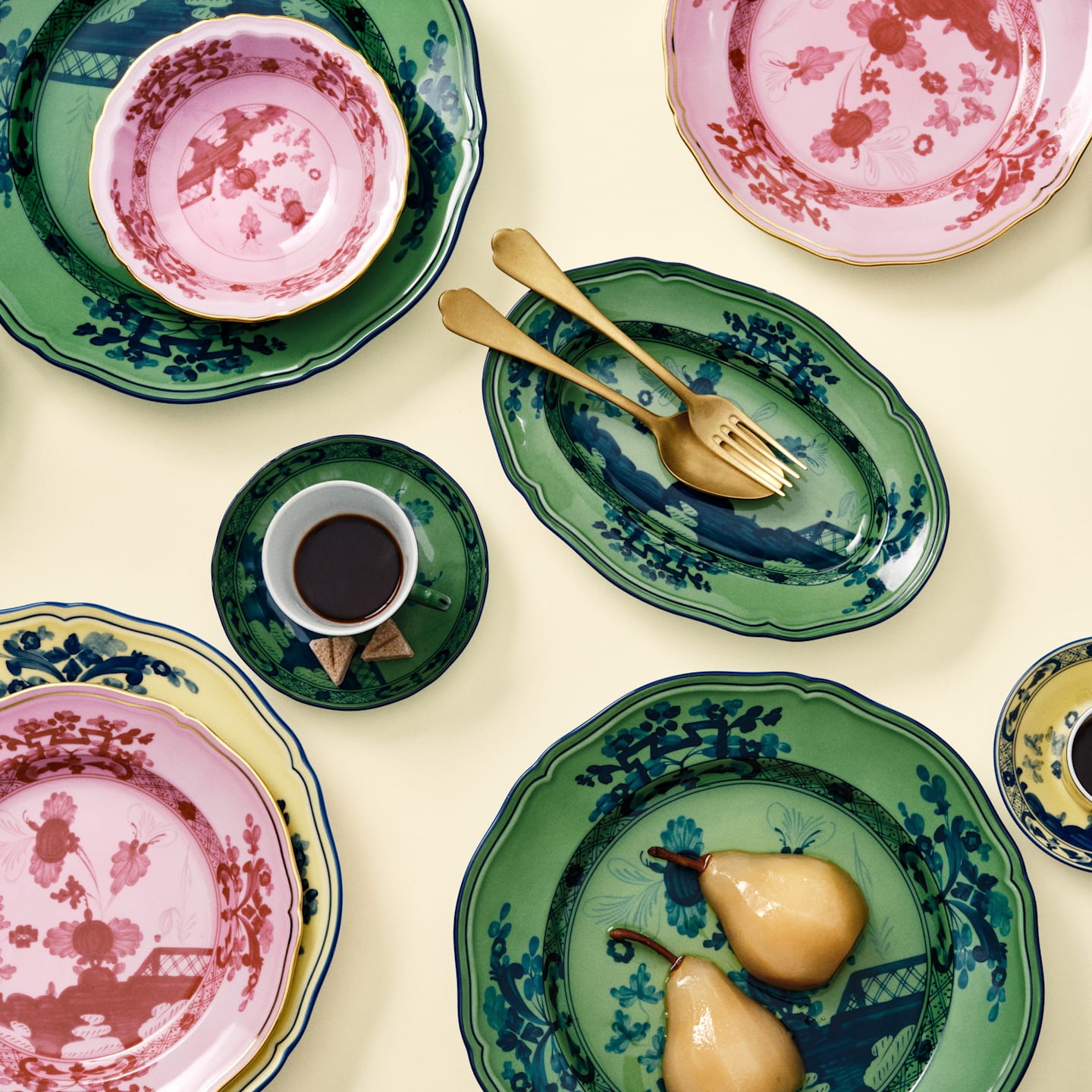 TABLE ICONIQUE de Ginori 1735