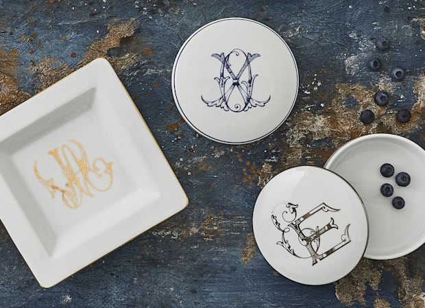 small change tray oro - personalizableCorona Monogram-4