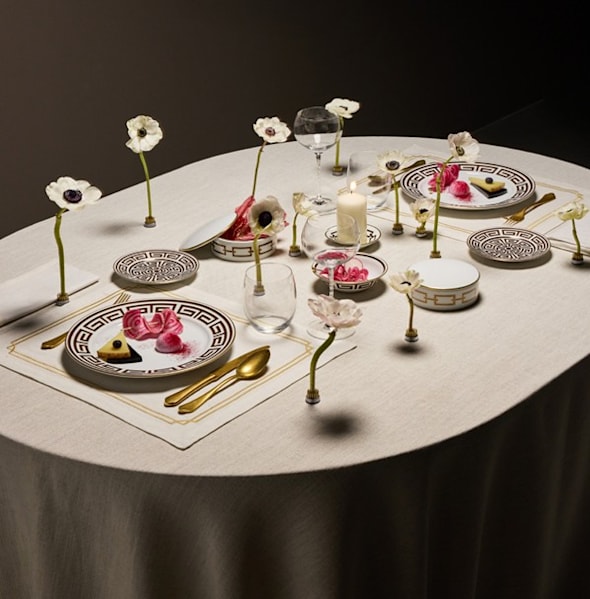 Ginori 1735 dresses your table