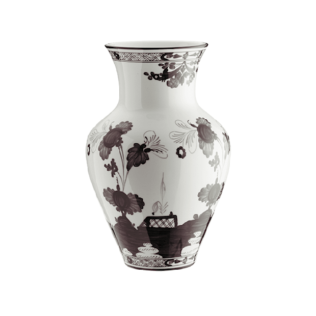 Albuswhite porcelain Ming vase GINORI 1735