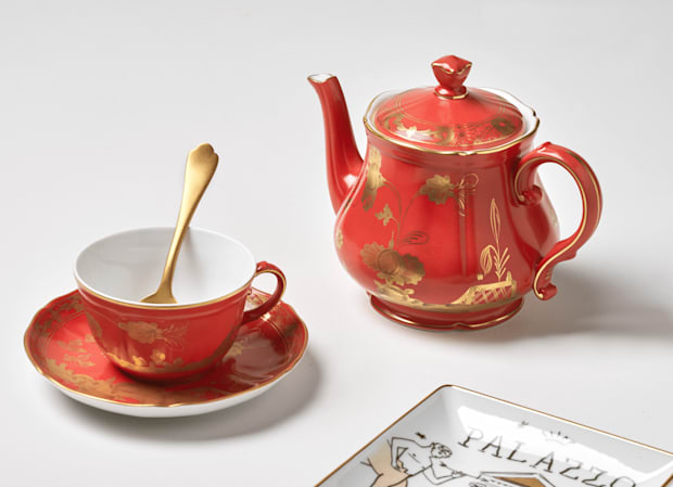 Rubrum Red Teapot | Oriente Italiano | GINORI 1735