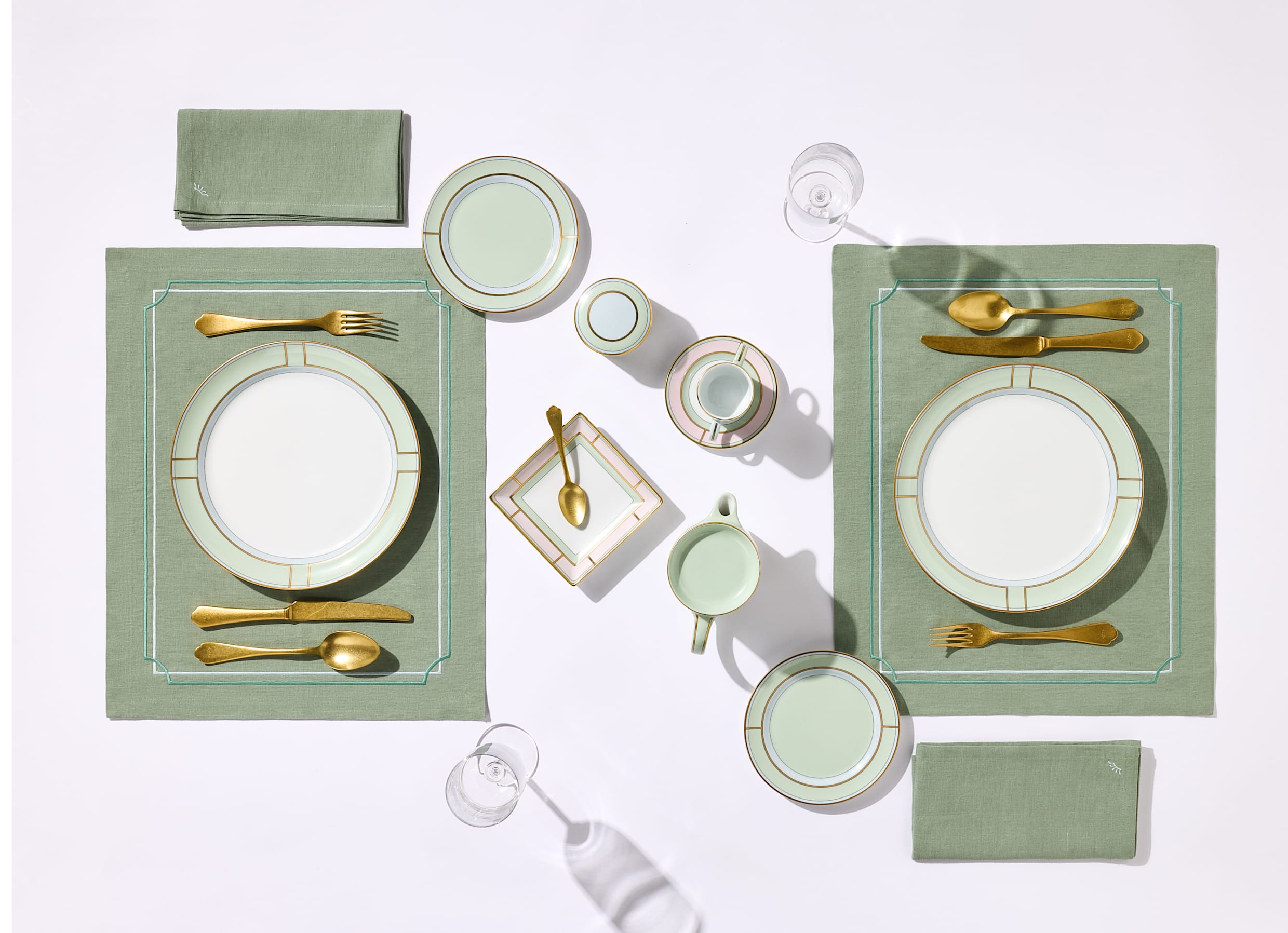 SET 2 PZ PLACEMATS 